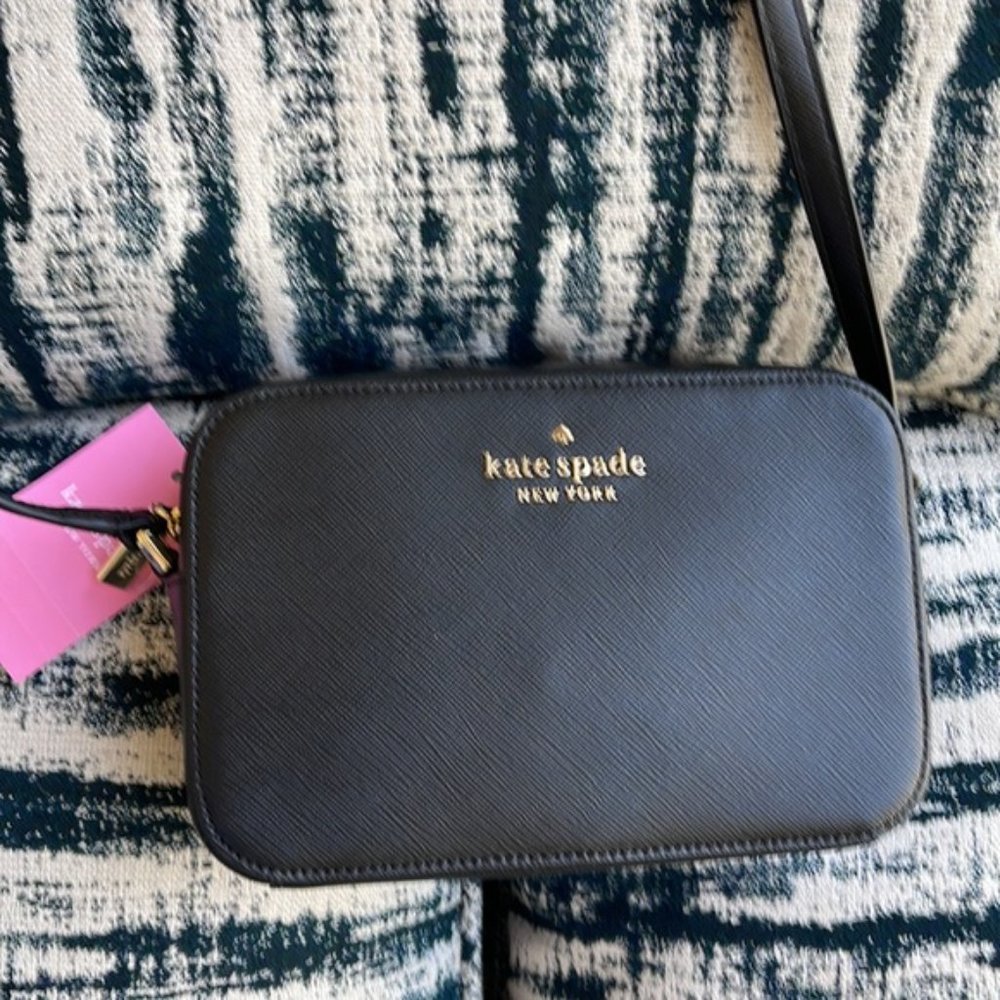 Kate Spade Madison Mini Camera Bag
COLOR:
Black 
NWT - Picture 5 of 16